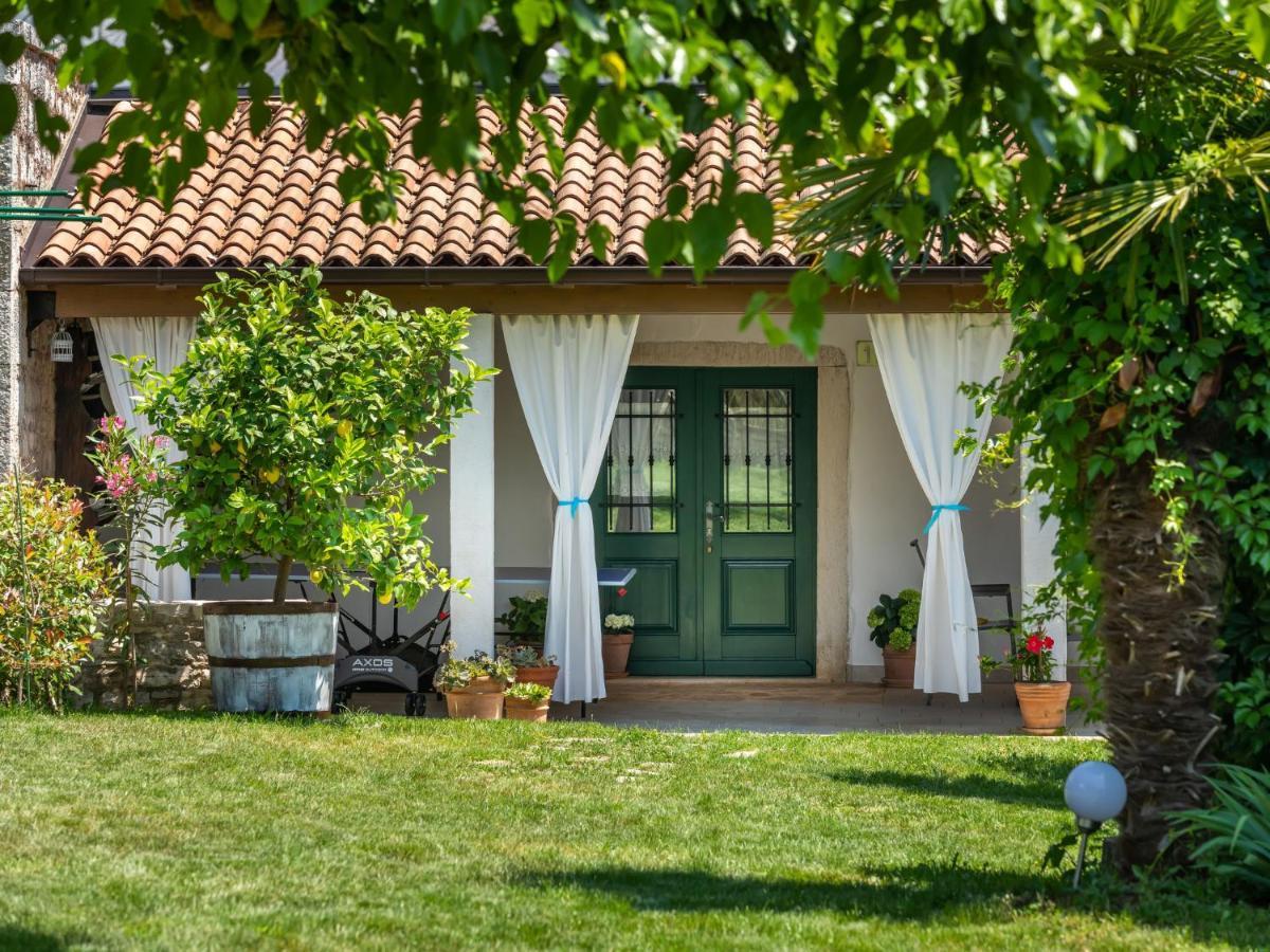 Holiday Home Marija - Roj422 By Interhome Zminj ภายนอก รูปภาพ