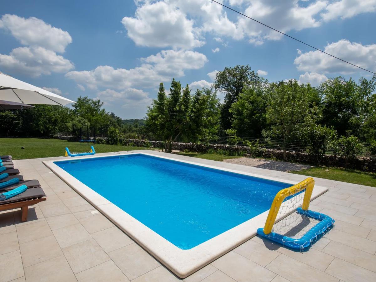Holiday Home Marija - Roj422 By Interhome Zminj ภายนอก รูปภาพ